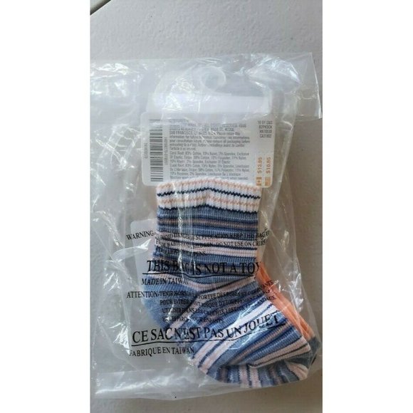 Gymboree Baby Boys 2-Pack Shark and Stripe Socks - Picture 3 of 4